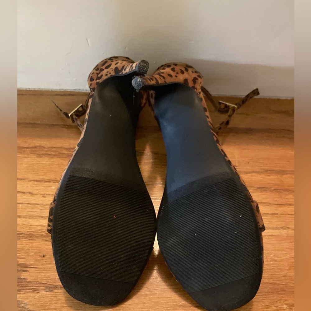 Blair Brown Leopard Print Heels by Material Girl size 8 - Picture 5 of 7